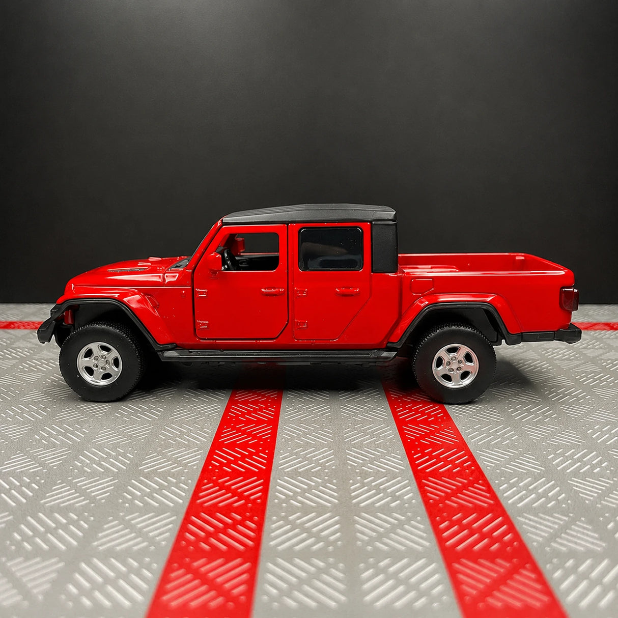 Jeep 2020 Gladiator أحمر 1:36 – نموذج عرض معدني مصبوب