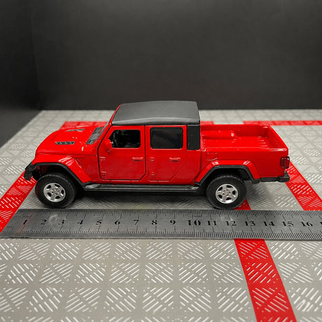 Jeep 2020 Gladiator أحمر 1:36 – نموذج عرض معدني مصبوب