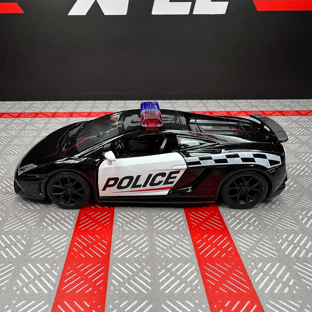 Lamborghini 2008 Gallardo LP560-4 Police 1:36 – Diecast Display Model Die-Cast