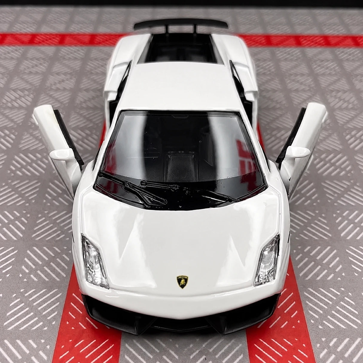 [TOY] 1:36 Lamborghini 2008 Gallardo LP560-4 ホワイト モデルカー Die-Cast