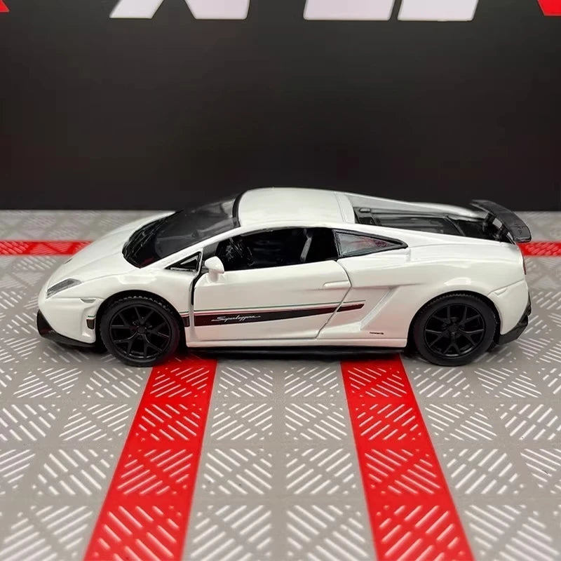 [TOY] 1:36 Lamborghini 2008 Gallardo LP560-4 White Model Car Die-Cast