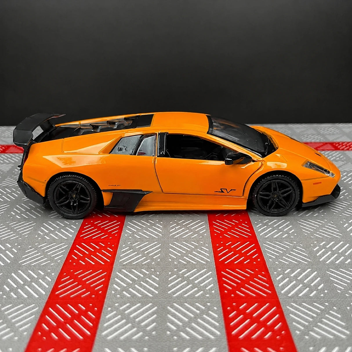 Lamborghini 2009 Murcielago LP670-4 Orange 1:36 – Diecast Display Model Die-Cast