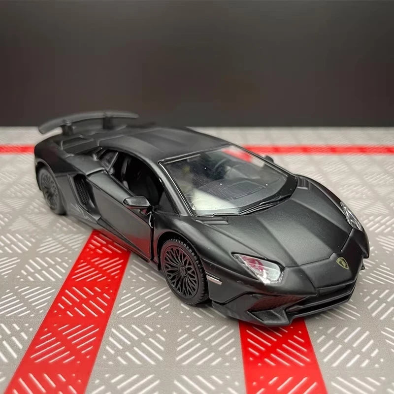 [TOY] 1:36 Lamborghini 2016 Aventador LP750-4 SV noir voiture miniature Die-Cast