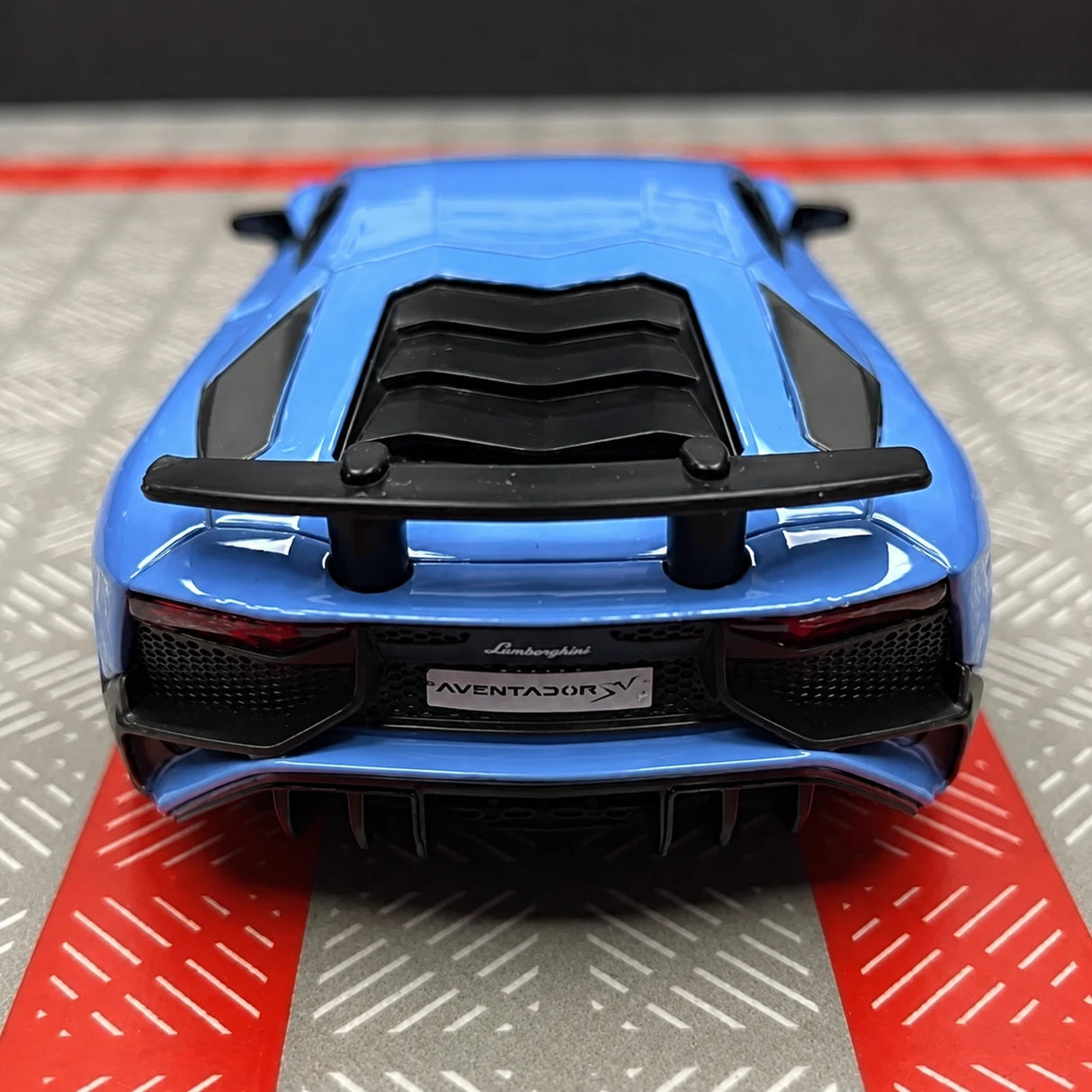 [TOY] 1:36 Lamborghini 2016 Aventador LP750-4 SV Blue Model Car Die-Cast