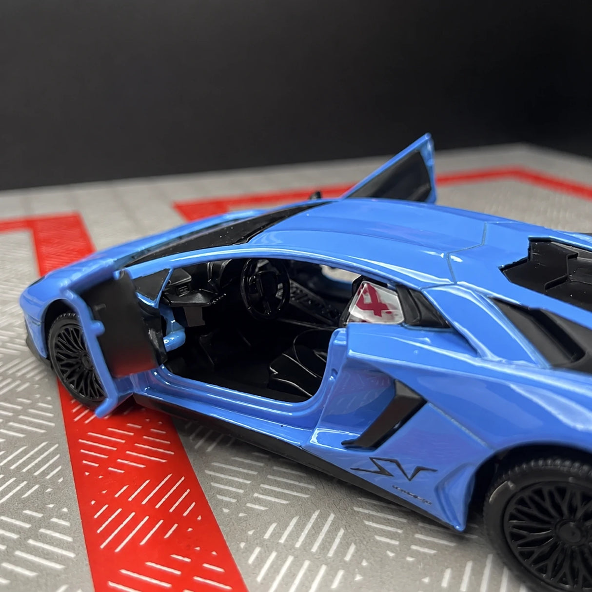 [TOY] 1:36 Lamborghini 2016 Aventador LP750-4 SV Blue Model Car Die-Cast