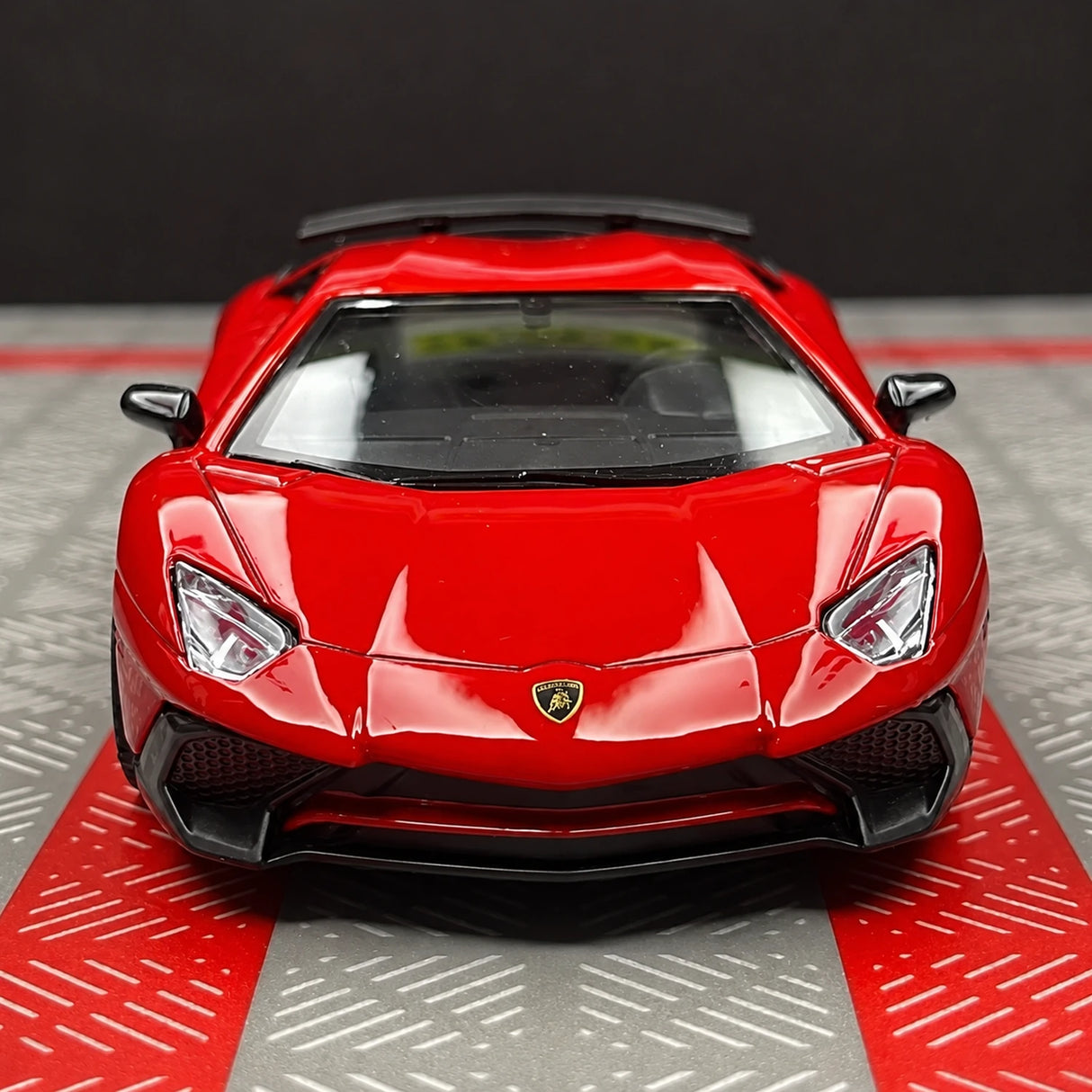 [TOY] 1:36 Lamborghini 2016 Aventador LP750-4 SV Red Model Car Die-Cast