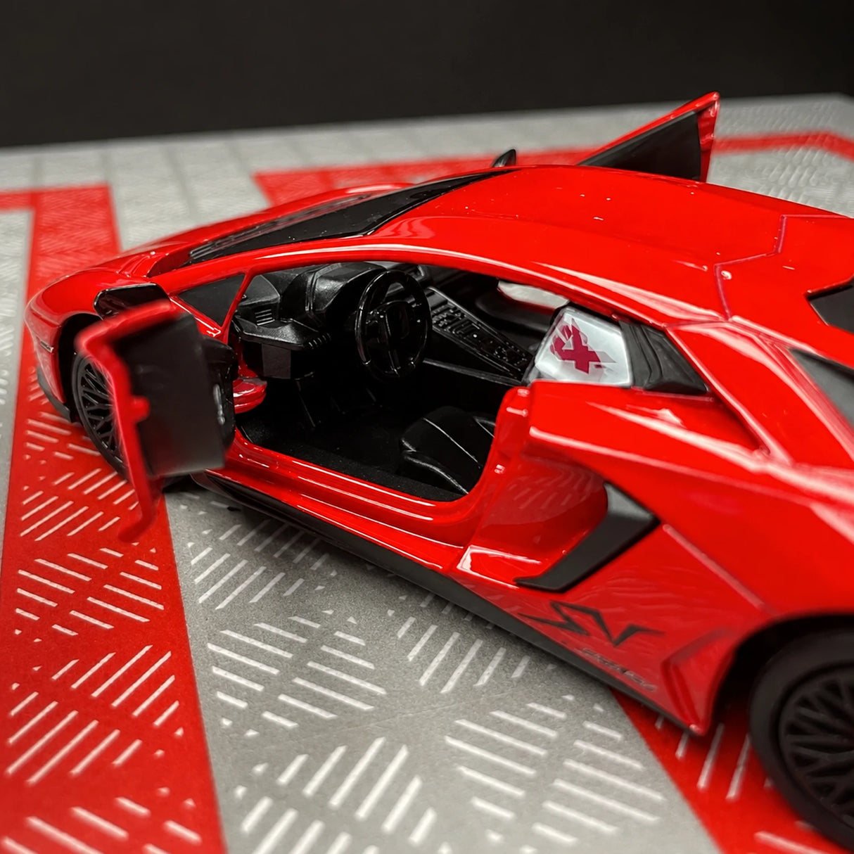 [TOY] 1:36 Lamborghini 2016 Aventador LP750-4 SV Red Model Car Die-Cast