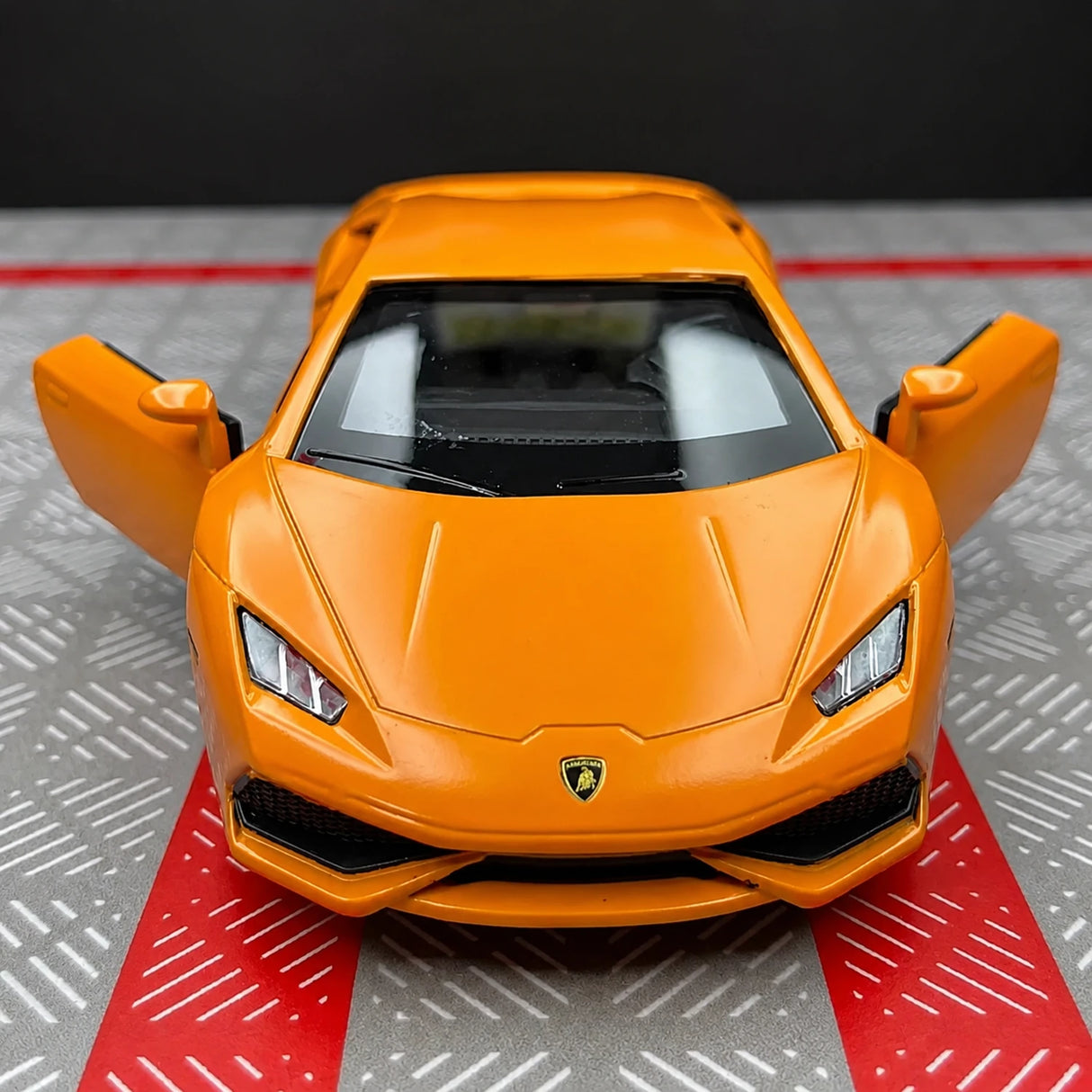 Lamborghini 2016 Huracan LP610-4 Orange 1:36 – Diecast Display Model Die-Cast