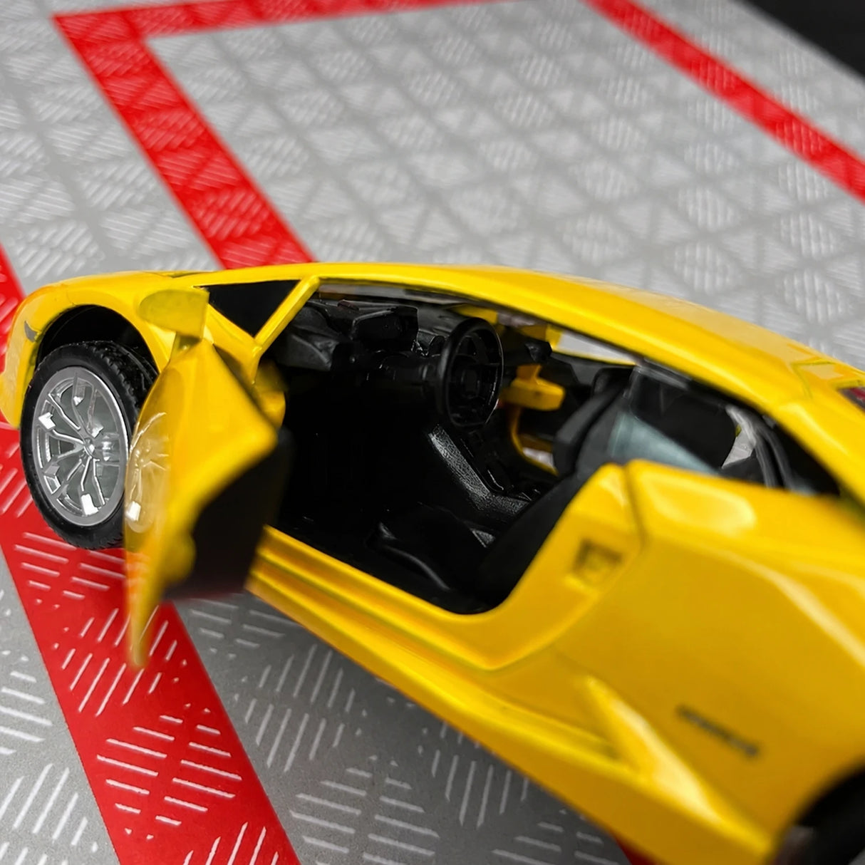 [TOY] 1:36 Lamborghini 2016 Huracan LP610-4 Yellow Model Car Die-Cast