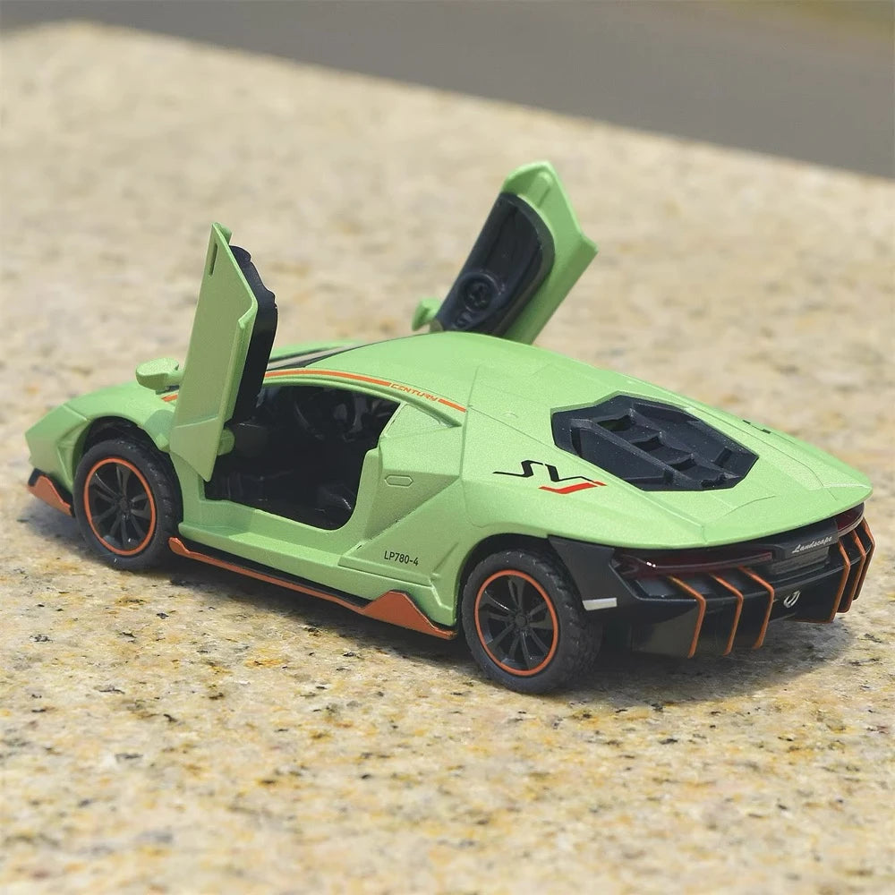 [TOY] 1:36 Lamborghini 2018 Aventador LP780-4 SVJ Green Model Car Die-Cast