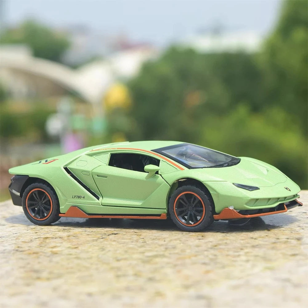 [TOY] 1:36 Lamborghini 2018 Aventador LP780-4 SVJ Green Model Car Die-Cast