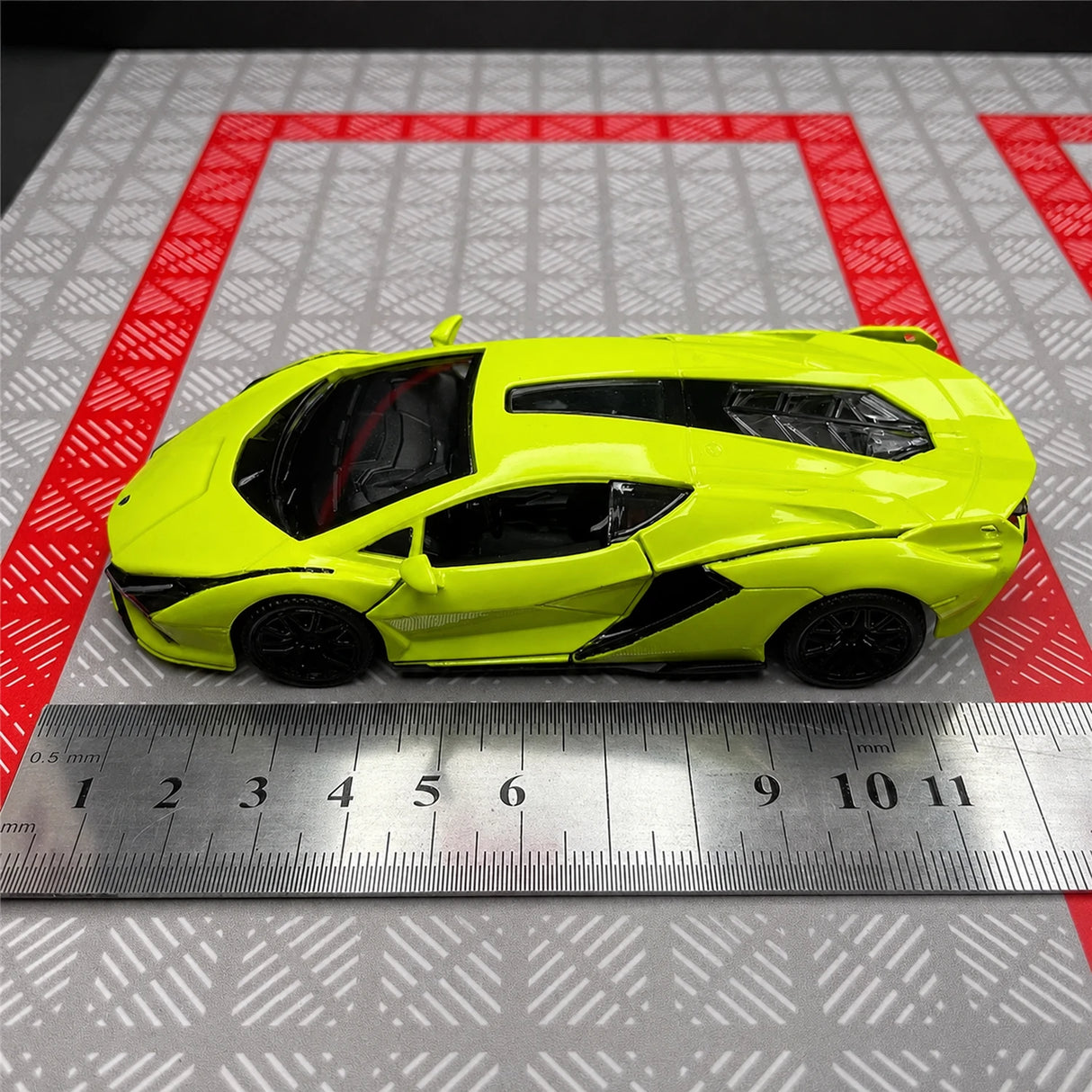 Lamborghini 2020 Sian FKP 37 Green 1:36 – Diecast Display Model Die-Cast