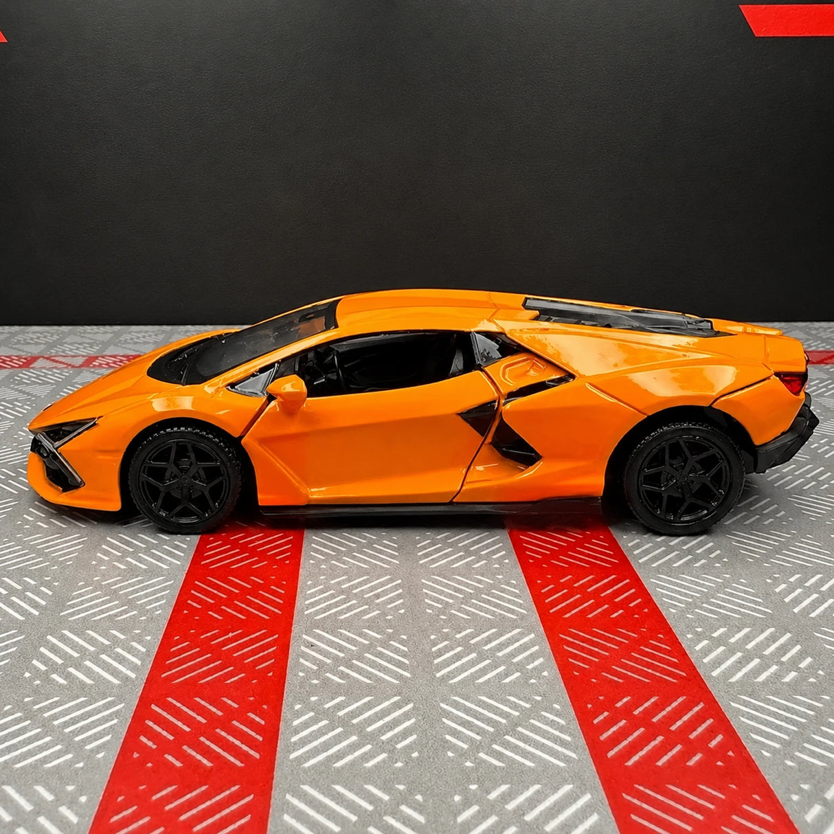 [TOY] 1:36 Lamborghini 2023 Revuelto オレンジ モデルカー Die-Cast