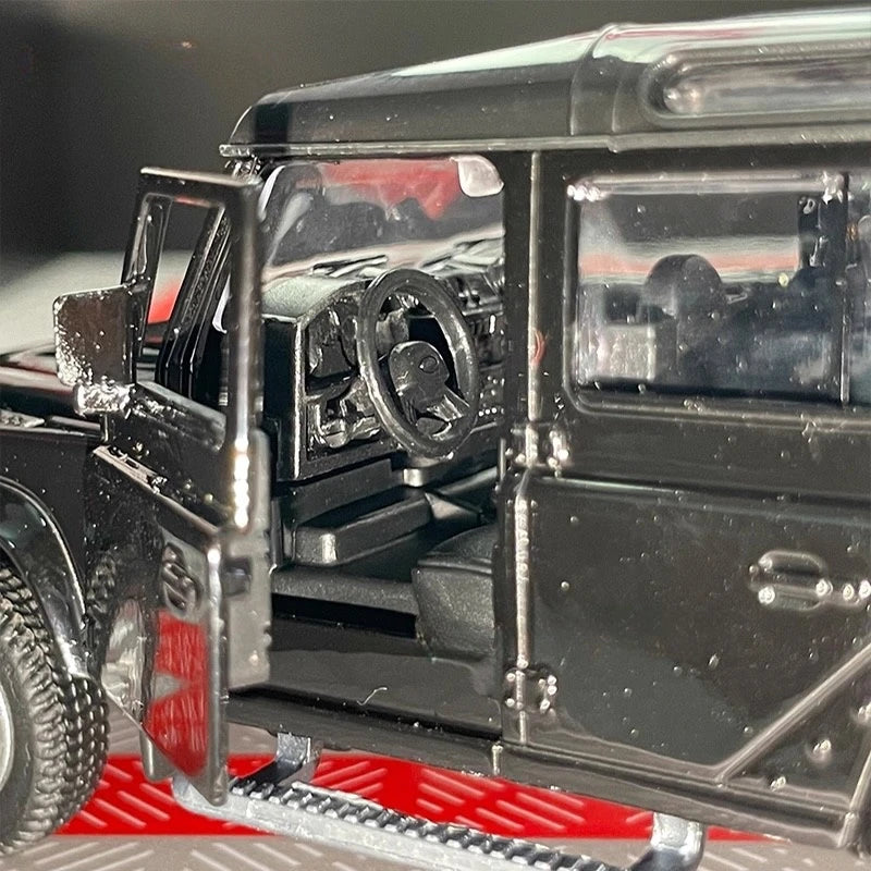 [TOY] 1:36 Land Rover 1990 Defender 110 Black Model Car Die-Cast