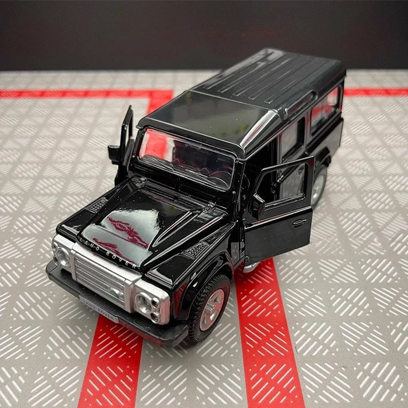 [TOY] 1:36 Land Rover 1990 Defender 110 Black Model Car Die-Cast