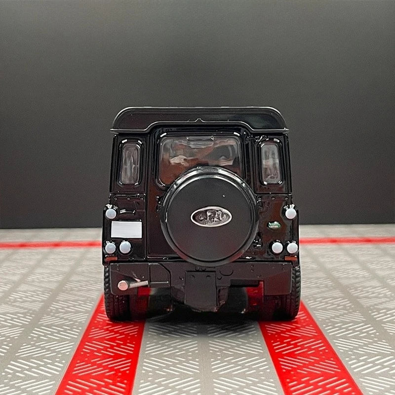 [TOY] 1:36 Land Rover 1990 Defender 110 Black Model Car Die-Cast