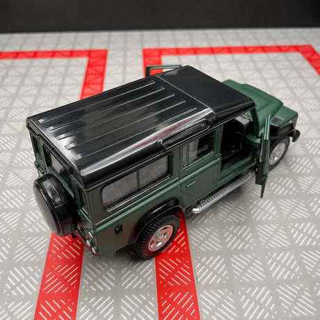 [TOY] 1:36 Land Rover 1990 Defender 110 opaco verde modellino di auto Die-Cast