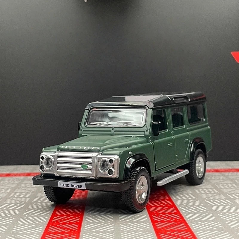 [TOY] 1:36 Land Rover 1990 Defender 110 Matte Green Model Car Die-Cast