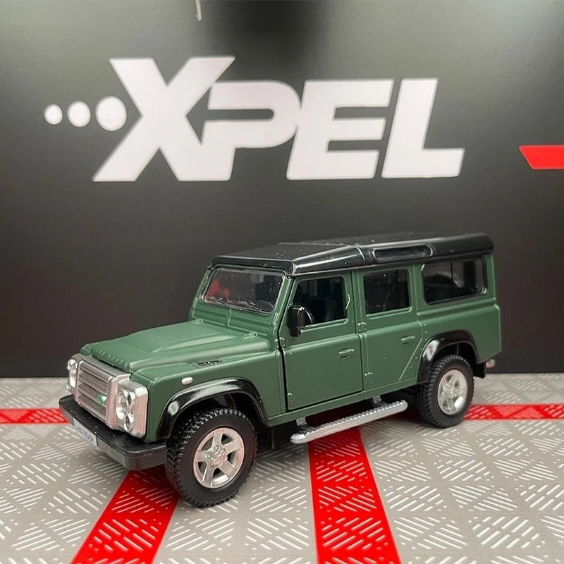 [TOY] 1:36 Land Rover 1990 Defender 110 Matte Green Model Car Die-Cast