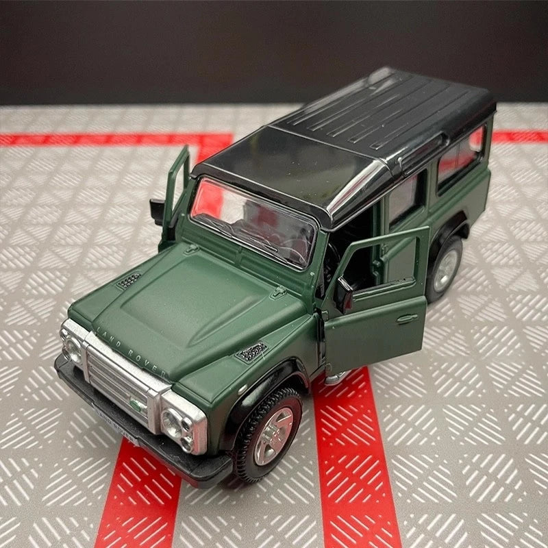 [TOY] 1:36 Land Rover 1990 Defender 110 Matte Green Model Car Die-Cast