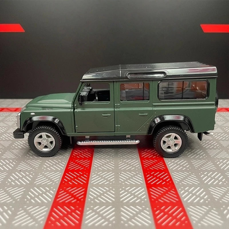 [TOY] 1:36 Land Rover 1990 Defender 110 Matte Green Model Car Die-Cast
