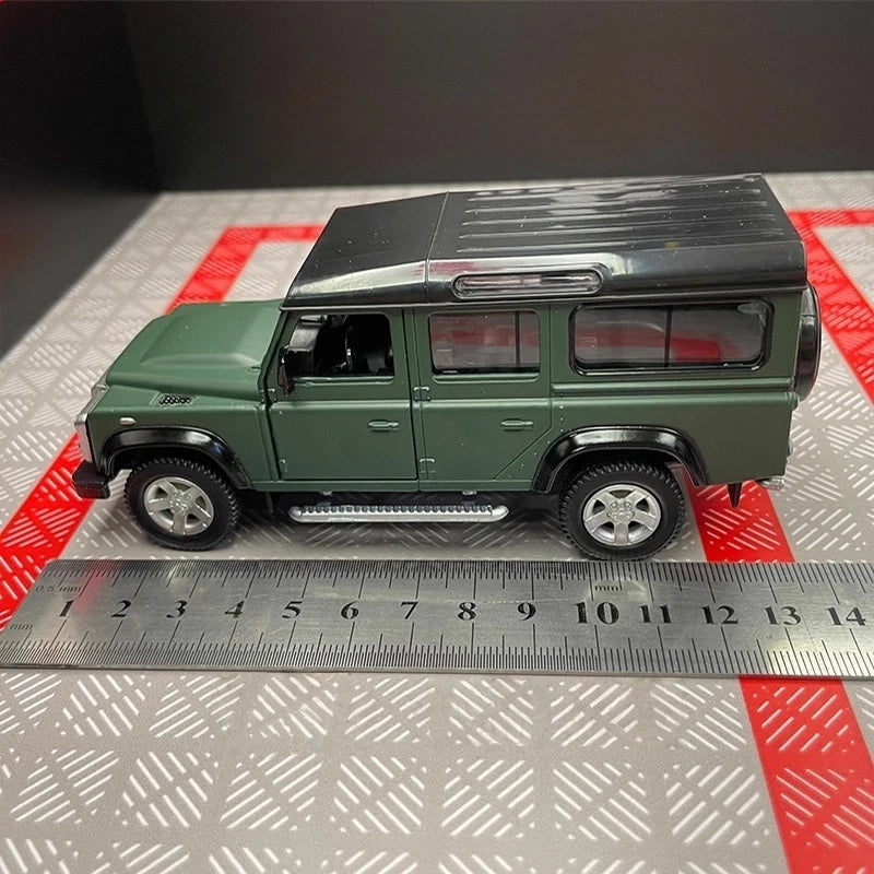 [TOY] 1:36 Land Rover 1990 Defender 110 Matte Green Model Car Die-Cast