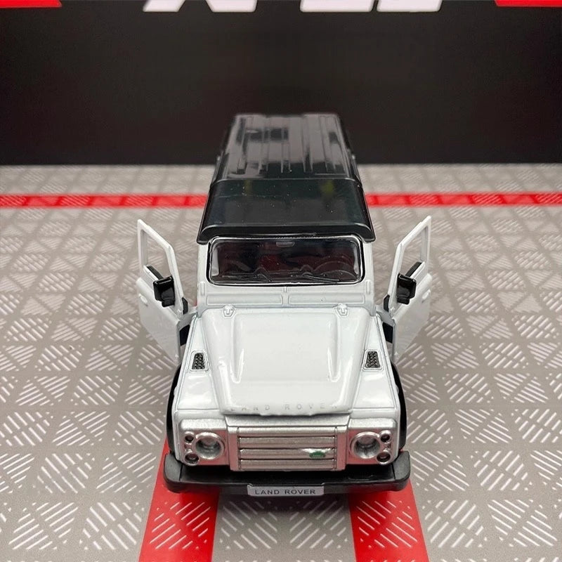 [TOY] 1:36 Land Rover 1990 Defender 110 White Model Car Die-Cast