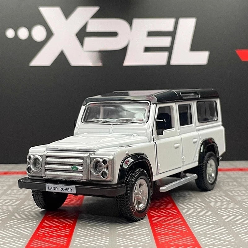 [TOY] 1:36 Land Rover 1990 Defender 110 White Model Car Die-Cast