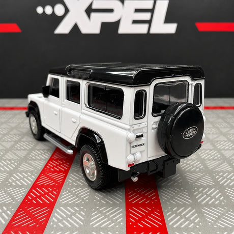 [TOY] 1:36 Land Rover 1990 Defender 110 White Model Car Die-Cast