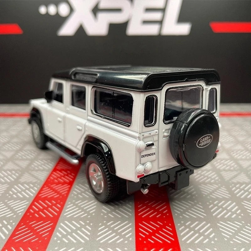 [TOY] 1:36 Land Rover 1990 Defender 110 White Model Car Die-Cast