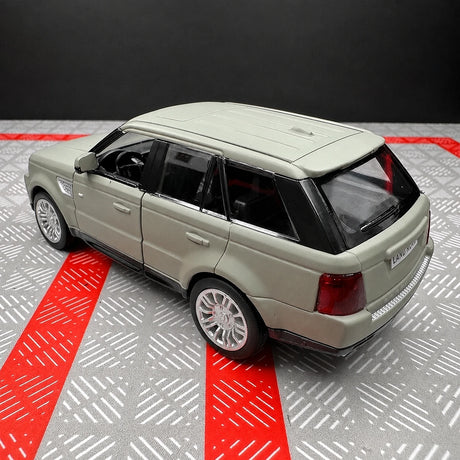 [TOY] 1:36 Land Rover 2005 Range Rover verde modellino di auto Die-Cast