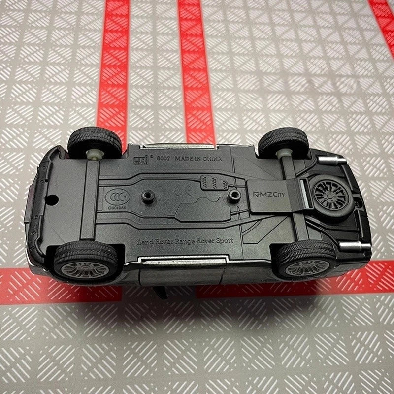 [TOY] 1:36 Land Rover 2005 Range Rover Silver Model Car Die-Cast