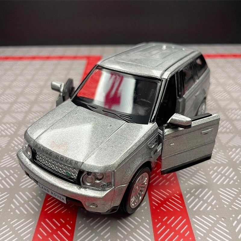 [TOY] 1:36 Land Rover 2005 Range Rover Silver Model Car Die-Cast