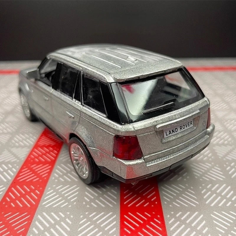[TOY] 1:36 Land Rover 2005 Range Rover Silver Model Car Die-Cast