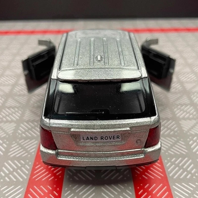 [TOY] 1:36 Land Rover 2005 Range Rover Silver Model Car Die-Cast