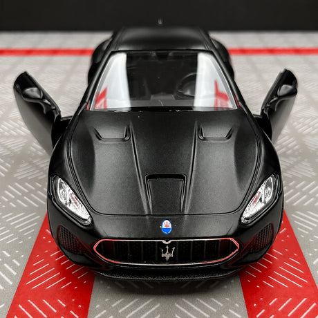 Maserati 2008 GranTurismo Matte أسود 1:36 – نموذج عرض معدني مصبوب