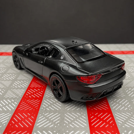 Maserati 2008 GranTurismo Matte أسود 1:36 – نموذج عرض معدني مصبوب