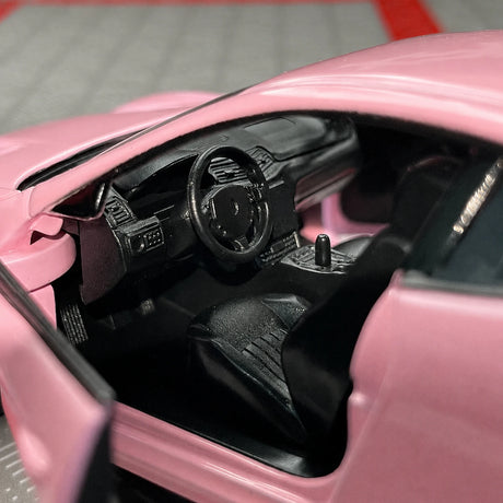 Maserati 2008 GranTurismo الوردي 1:36 – نموذج عرض مصبوب، مصبوب.