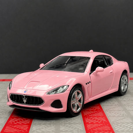 Maserati 2008 GranTurismo الوردي 1:36 – نموذج عرض مصبوب، مصبوب.