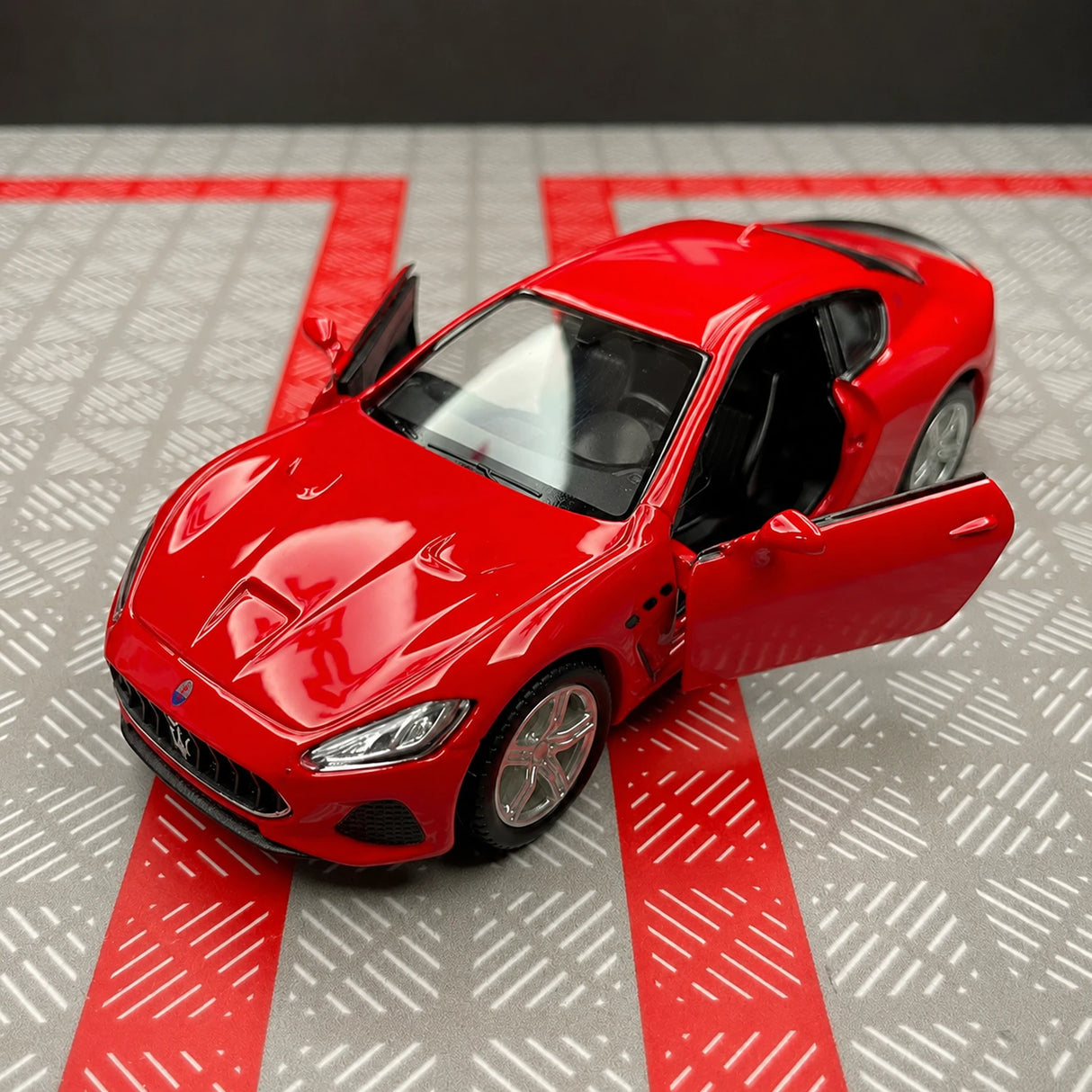 Maserati 2008 GranTurismo 레드 1:36 – 다이캐스트 디스플레이 모델 다이캐스트