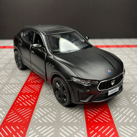 Maserati 2016 Levante Matte أسود 1:36 – نموذج عرض معدني مصبوب