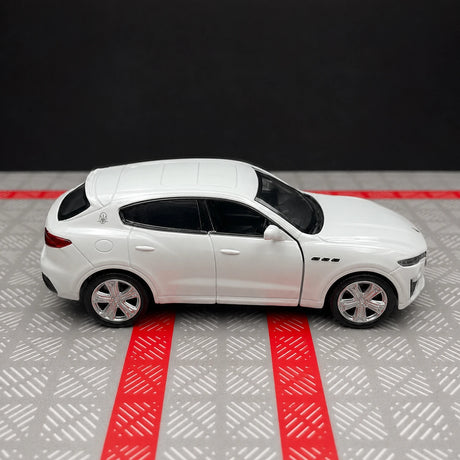 Maserati 2016 Levante وايت 1:36 – نموذج عرض مصبوب بالقالب