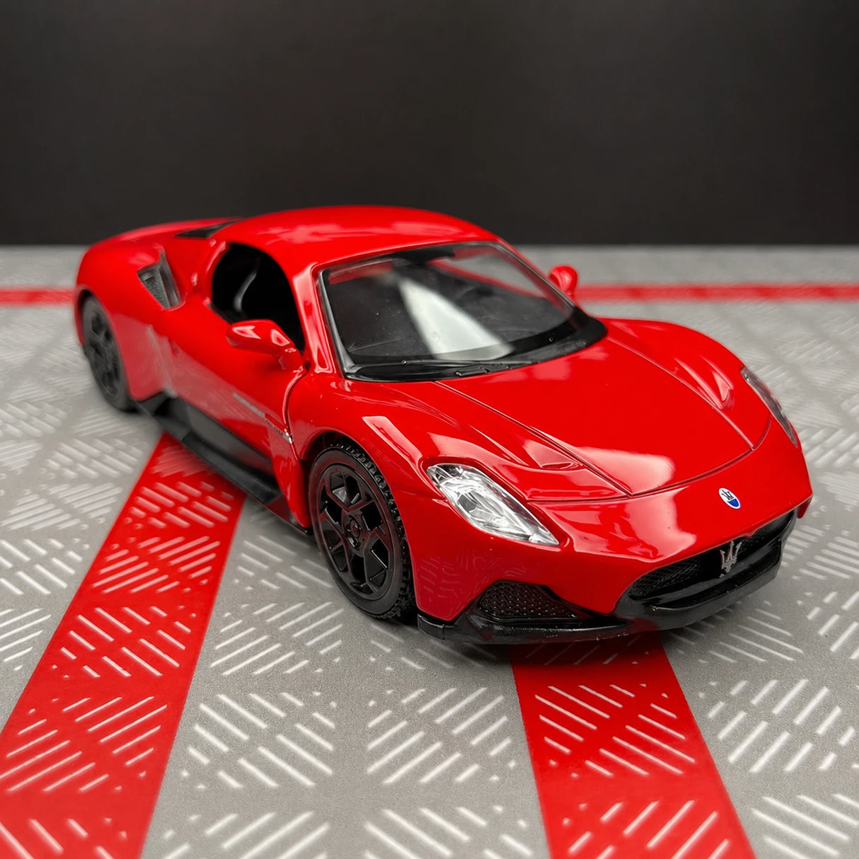 Maserati 2020 MC20 레드 1:36 – 다이캐스트 디스플레이 모델 다이캐스트