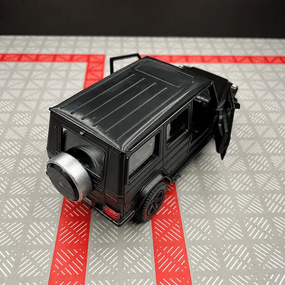 Mercedes-AMG 2015 G63 Matte أسود 1:36 – نموذج عرض معدني مصبوب