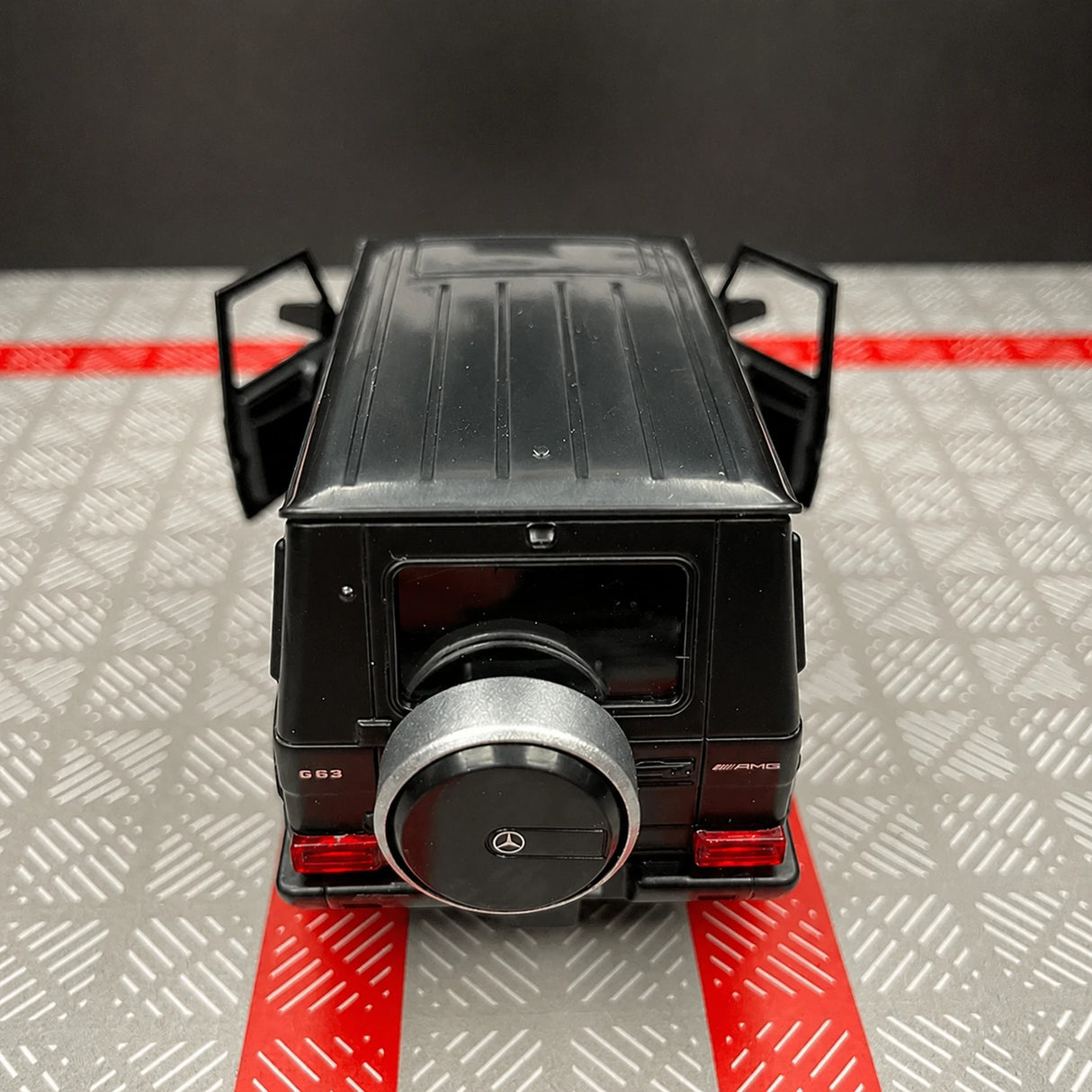 Mercedes-AMG 2015 G63 Matte أسود 1:36 – نموذج عرض معدني مصبوب