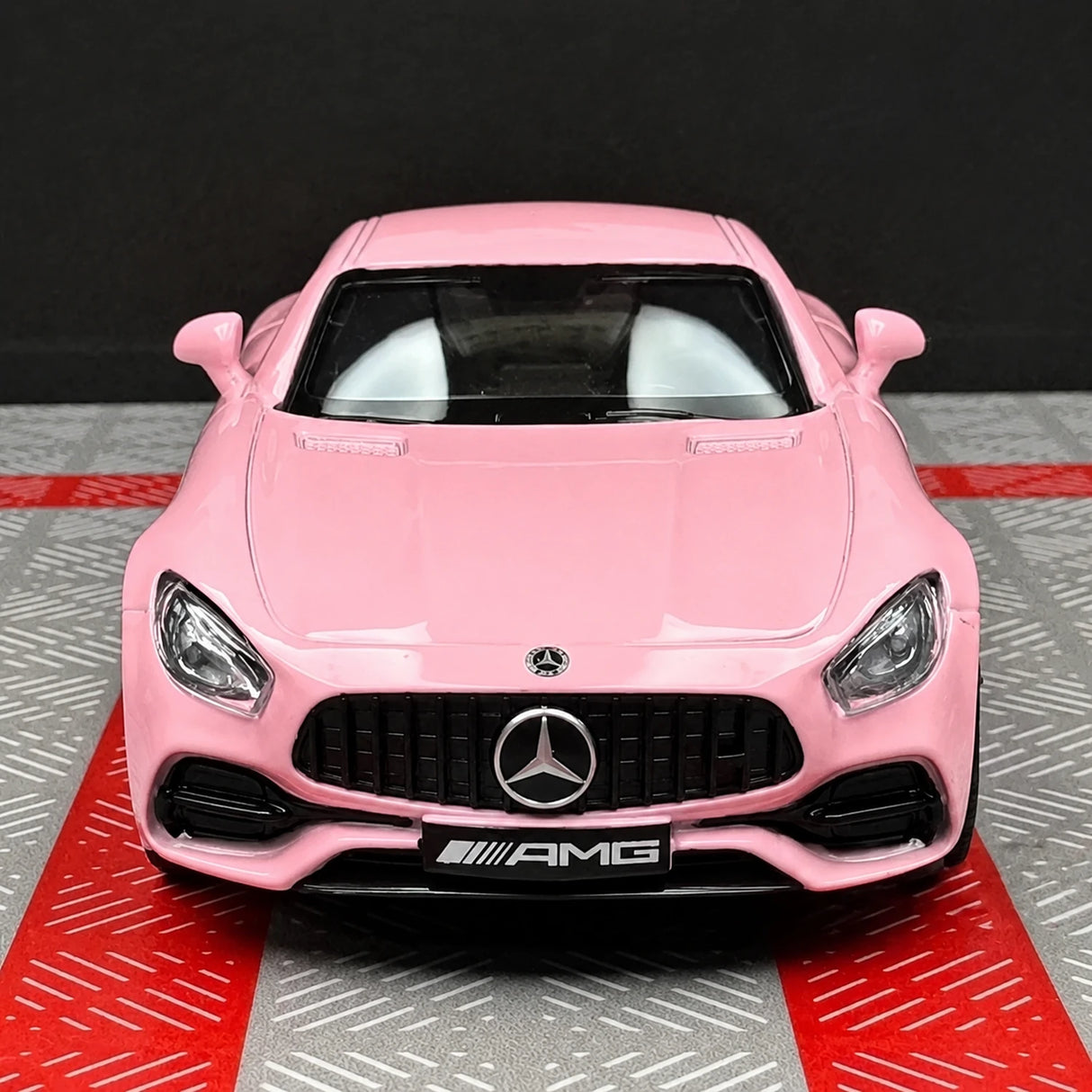 Mercedes-AMG 2020 GTS وردي 1:36 – نموذج عرض معدني مصبوب