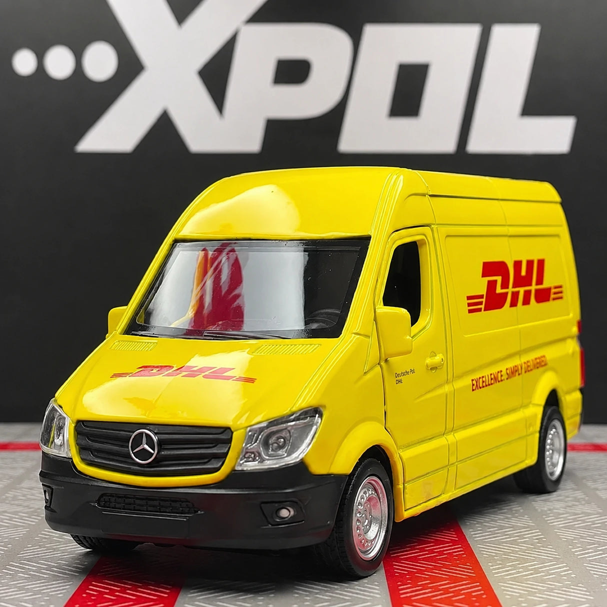 Mercedes-Benz 2018 Sprinter DHL 1:36 – diecast displaymodel