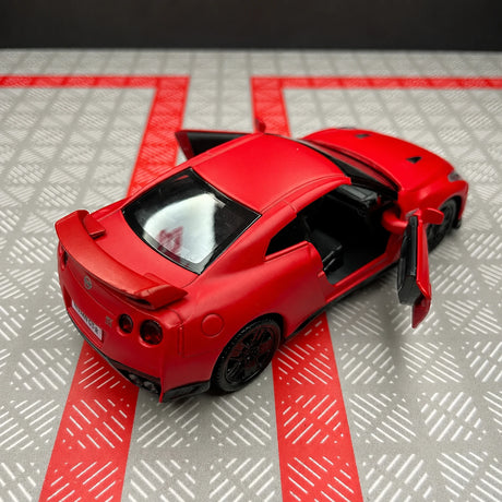 Nissan 2009 GT-R R35 Matte أحمر 1:36 – نموذج عرض معدني مصبوب