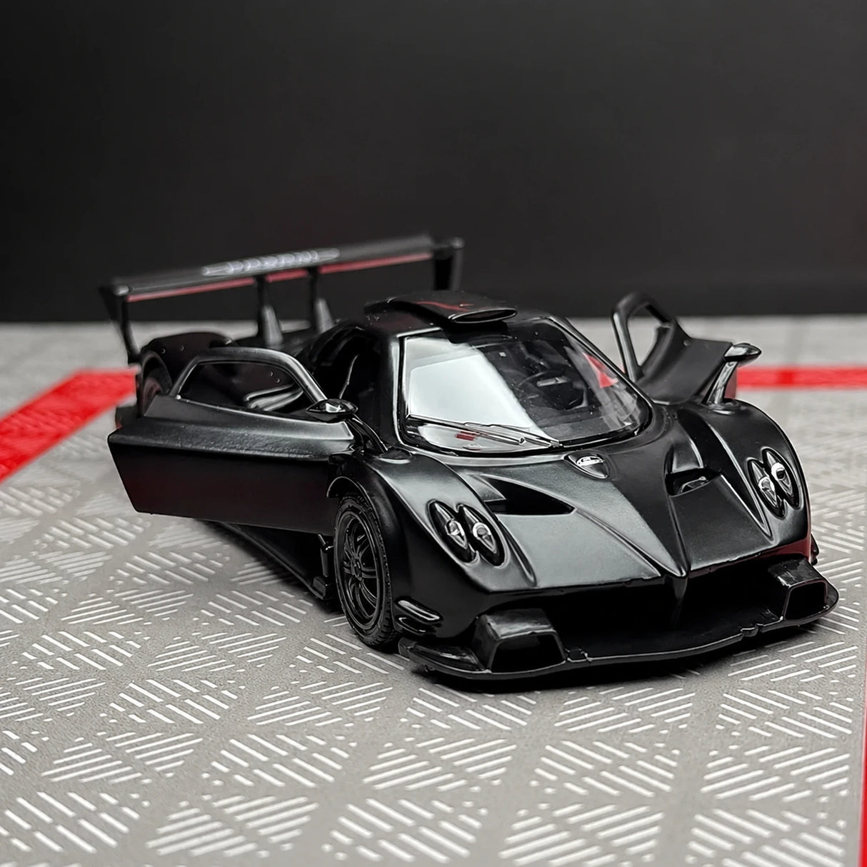 [TOY] 1:36 Pagani 2009 Zonda R Black Model Car Die-Cast