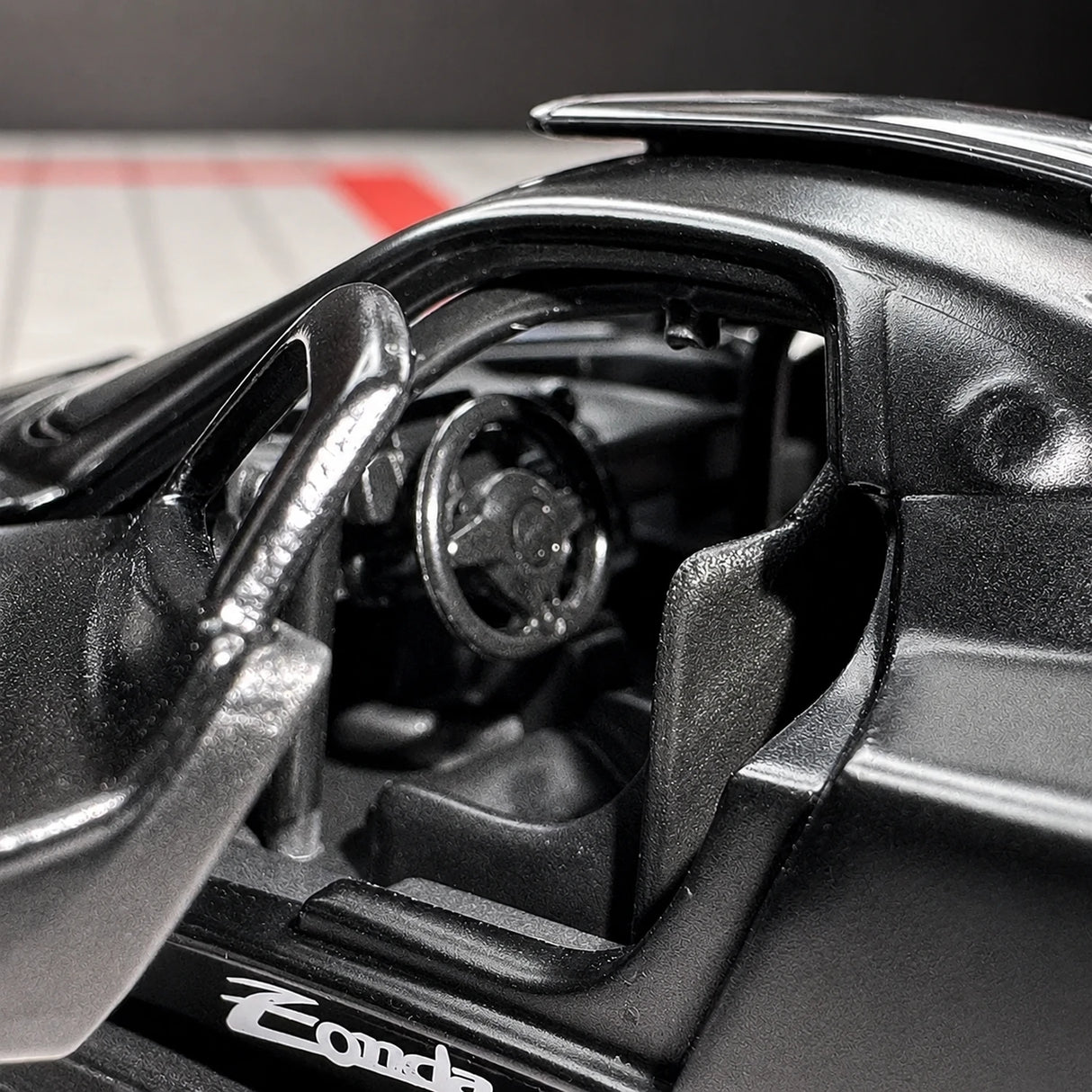 [TOY] 1:36 Pagani 2009 Zonda R Black Model Car Die-Cast